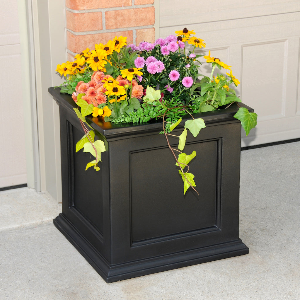 Fairfield 20in Square Planter
