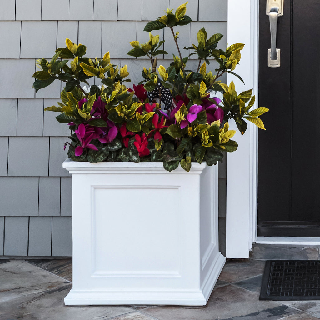 Fairfield 20in Square Planter