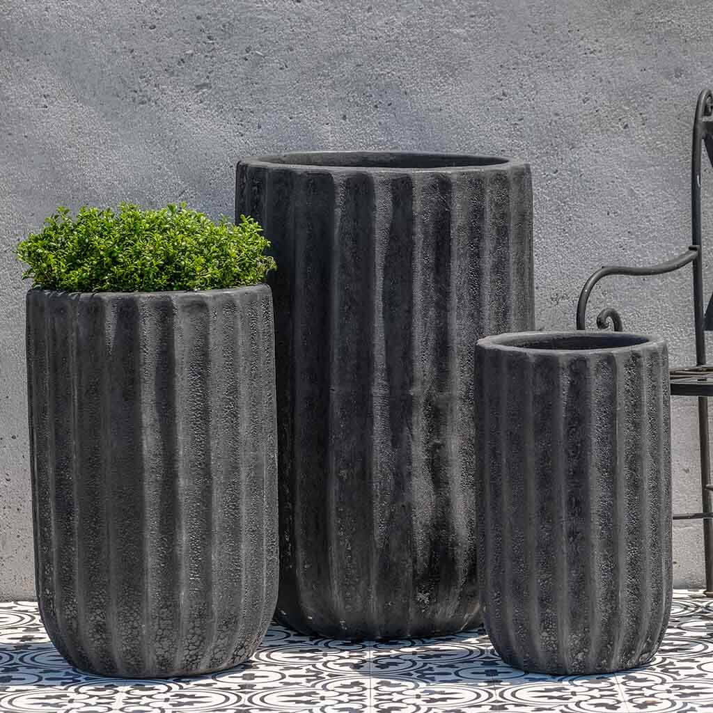Maris Planter, Tall || Volcanic Coral