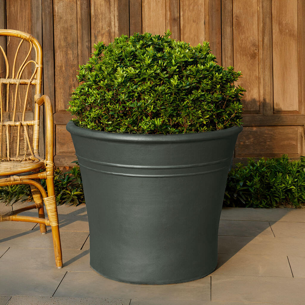 Cairanne Planter || Graphite