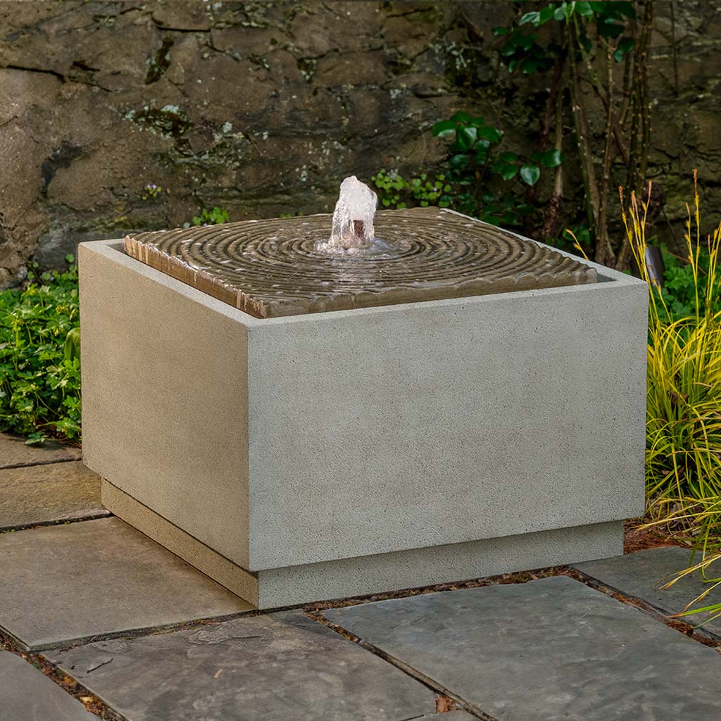 Onda Fountain, Square