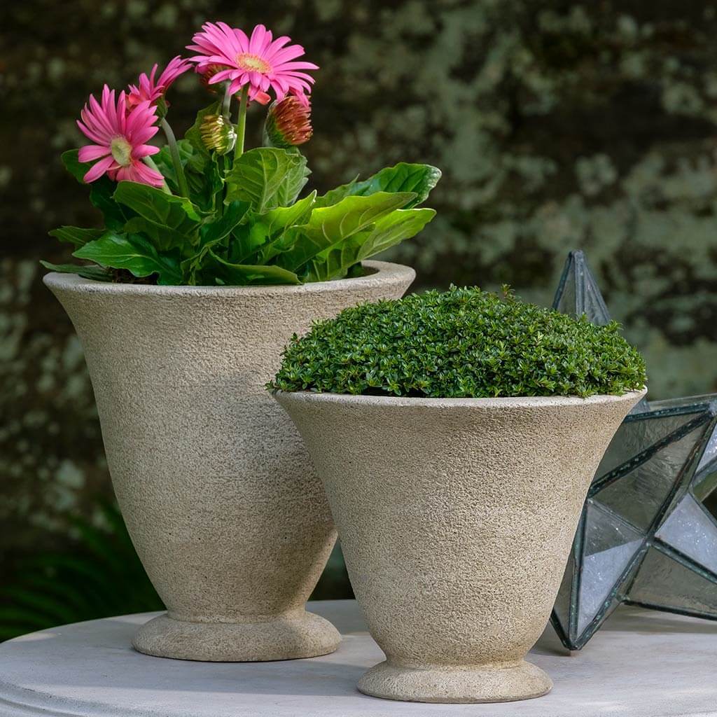 Lisette Urn