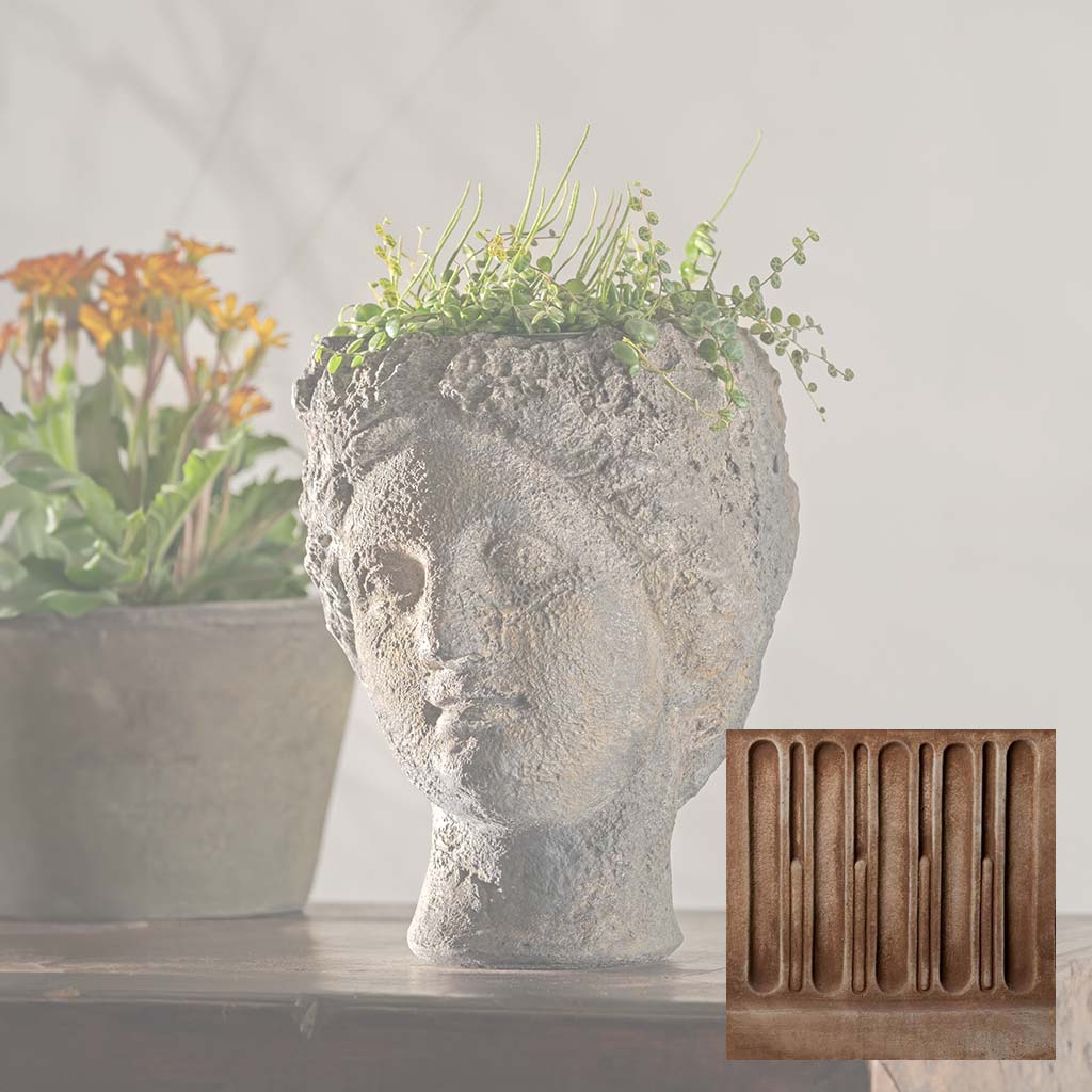 Claudia Planter