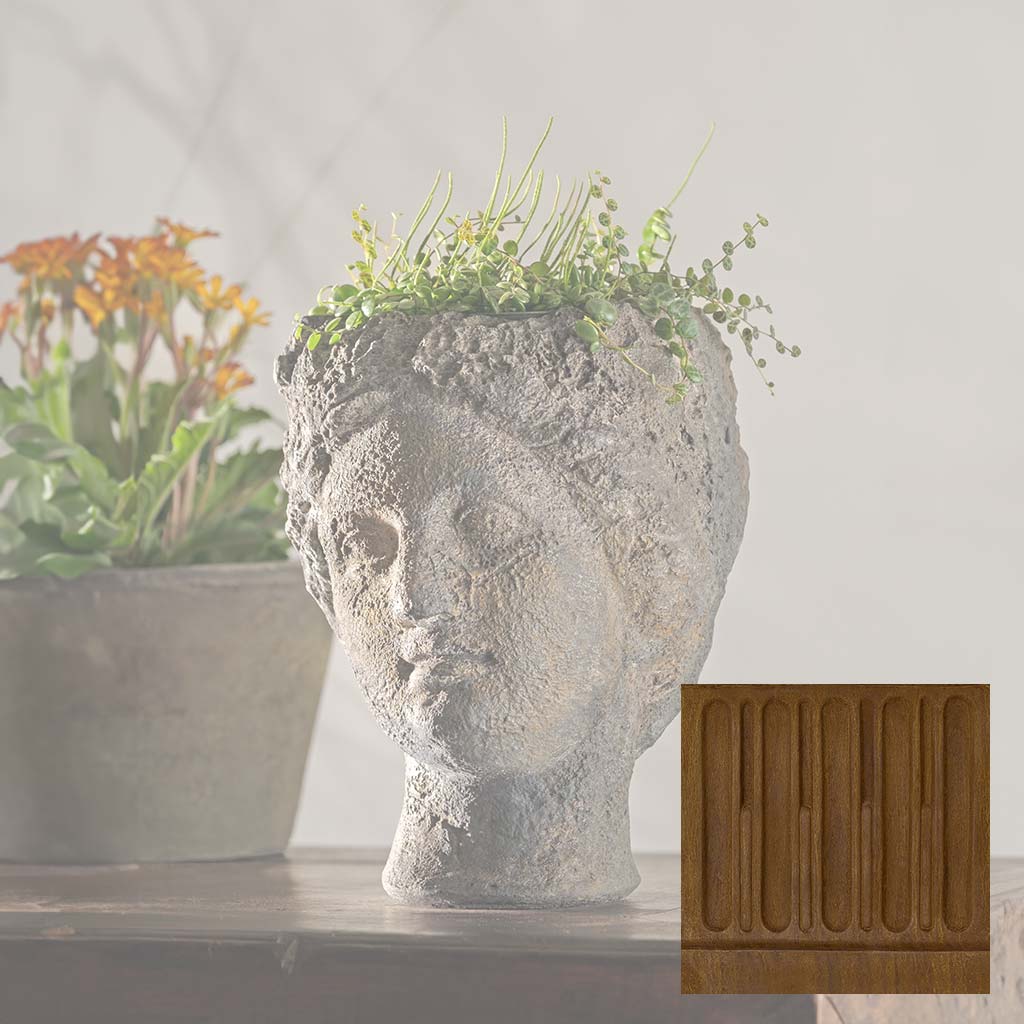 Claudia Planter