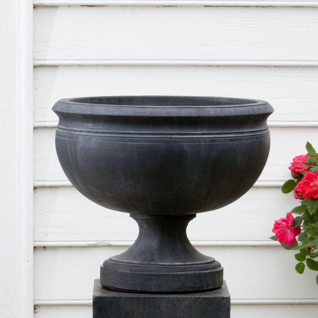 Williamsburg Plantation Urn