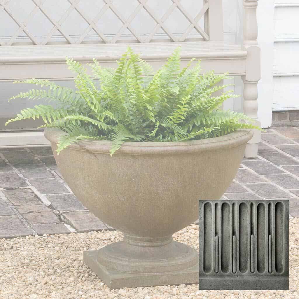 Williamsburg Basset Hall Urn
