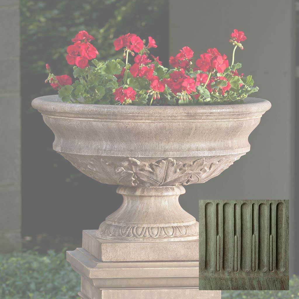 Coachhouse Urn