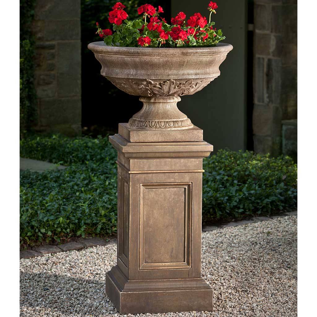 Campania International Coachhouse Urn