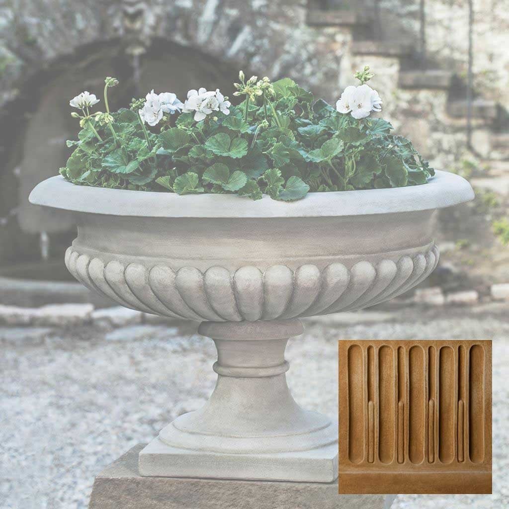 Kingscote Urn